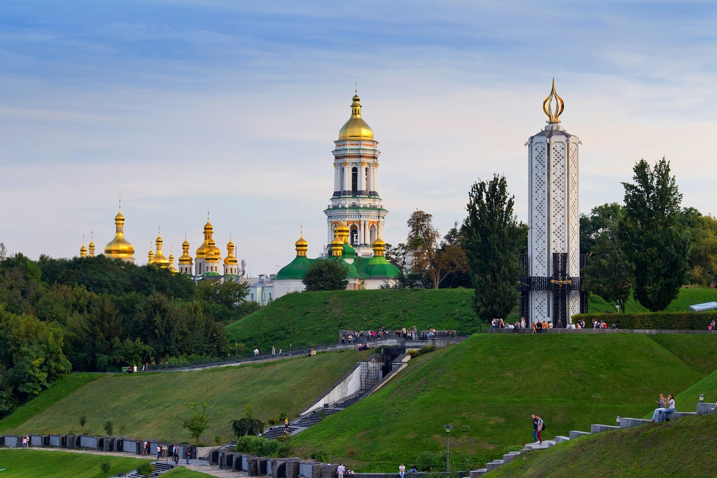 Культурна спадщина України: цінність, документування та відновлення пам’яток